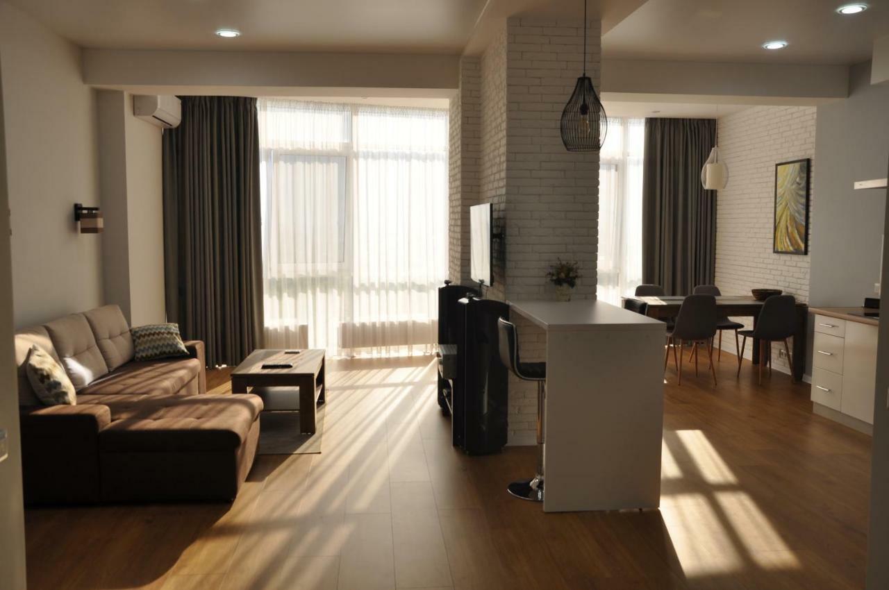 Sky Apartment オデッサ エクステリア 写真